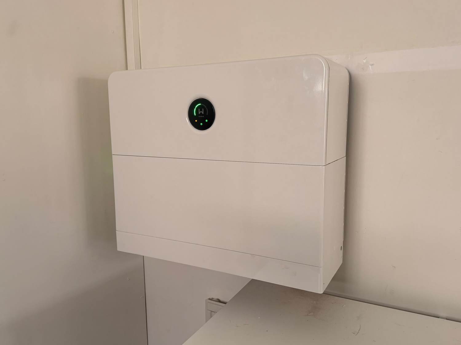 GoodWe thuisbatterij als wandmodel