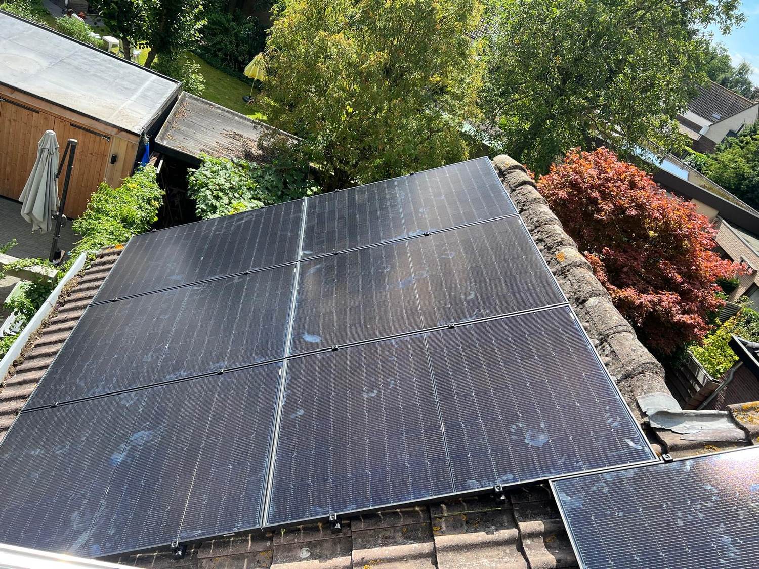 Dak vol zonnepanelen in de regio Baarle-Nassau